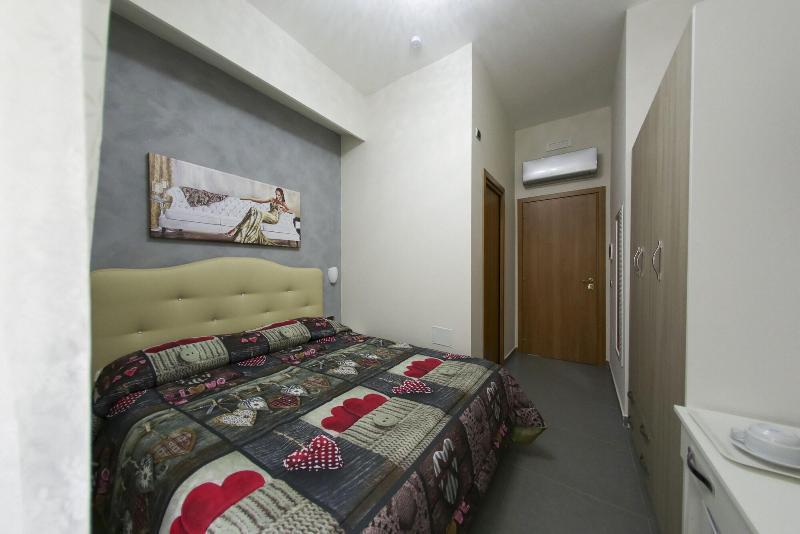 Donn'Anna Suite Неаполь Экстерьер фото
